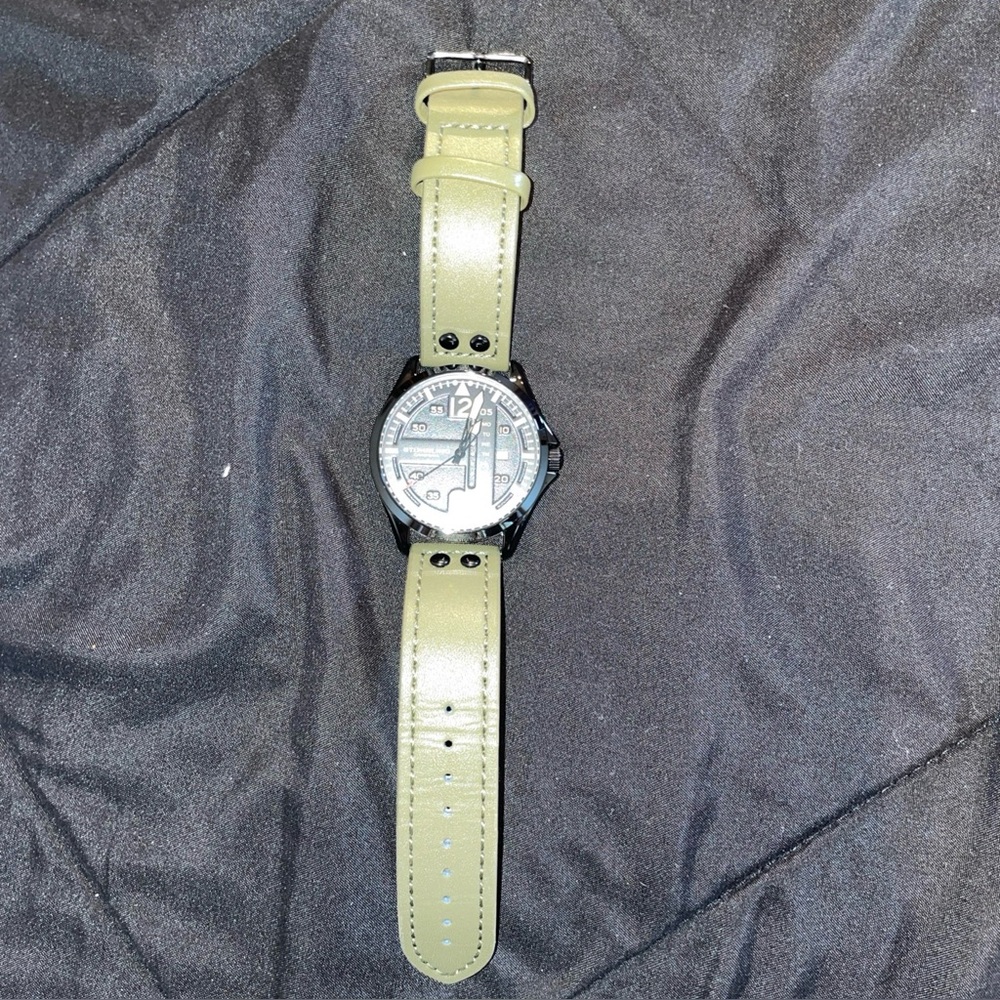 Stuhrling Original Aviator Men’s Green/Black Wristwatch